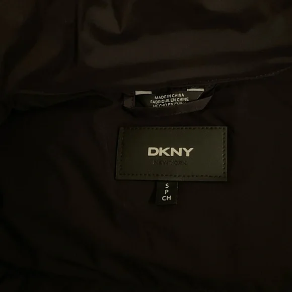 DKNY Women's Faux-Fur Trim Hooded Puffer Coat - Picture 5 of 5